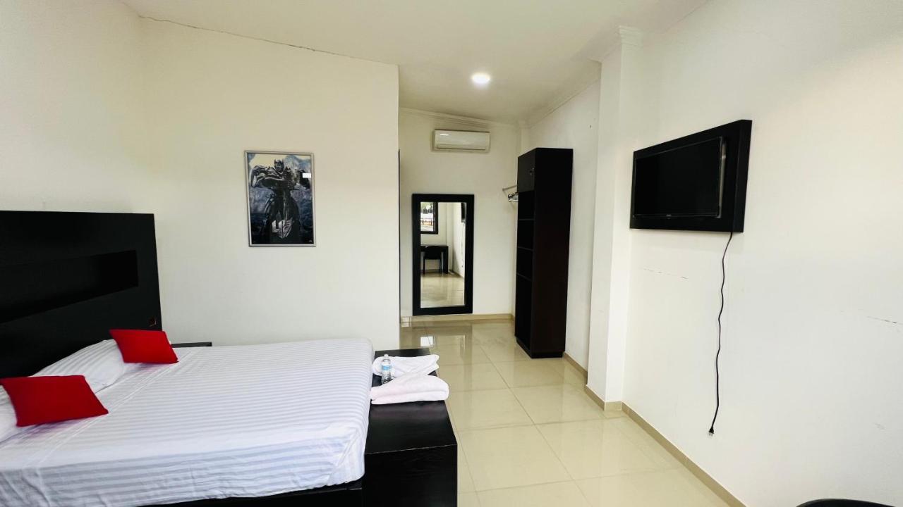Hotel Villa Pralaya Jiutepec Exteriör bild