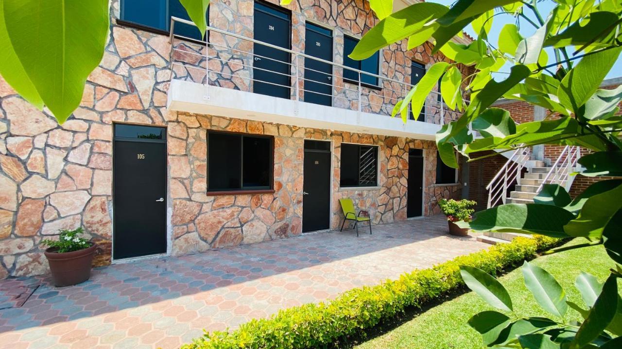 Hotel Villa Pralaya Jiutepec Exteriör bild